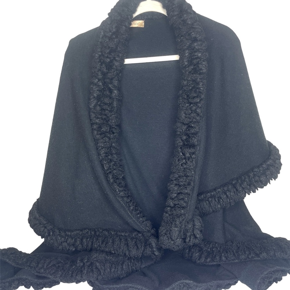Janice One Size Black Poncho
